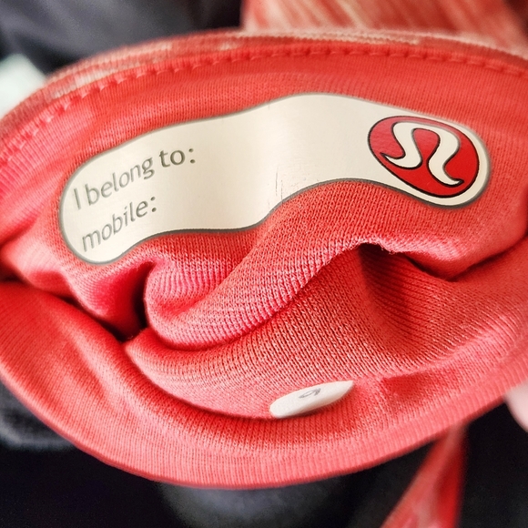 LULULEMON Black w/ Red Groove Space Dye Waistband Crop Straight Leg Pants, Sz 6 - Picture 7 of 7